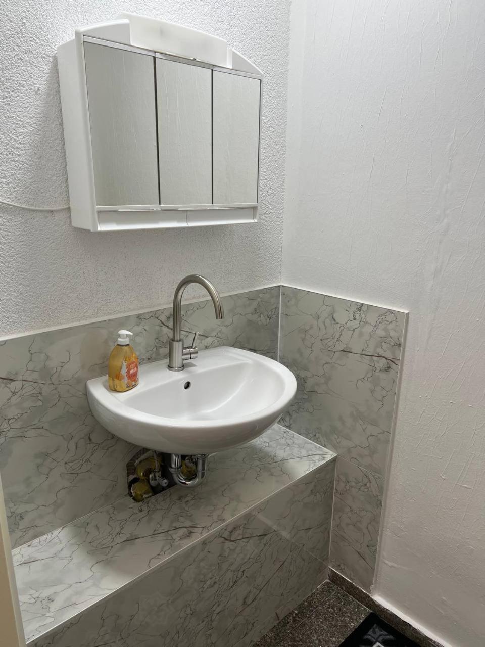 Messe Und Monteurzimmer Sehnde Dış mekan fotoğraf