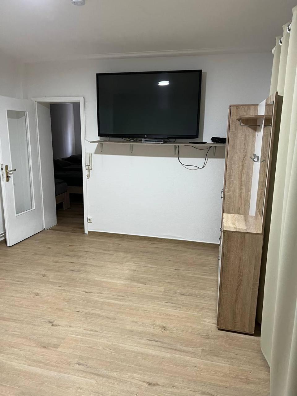 Messe Und Monteurzimmer Sehnde Dış mekan fotoğraf