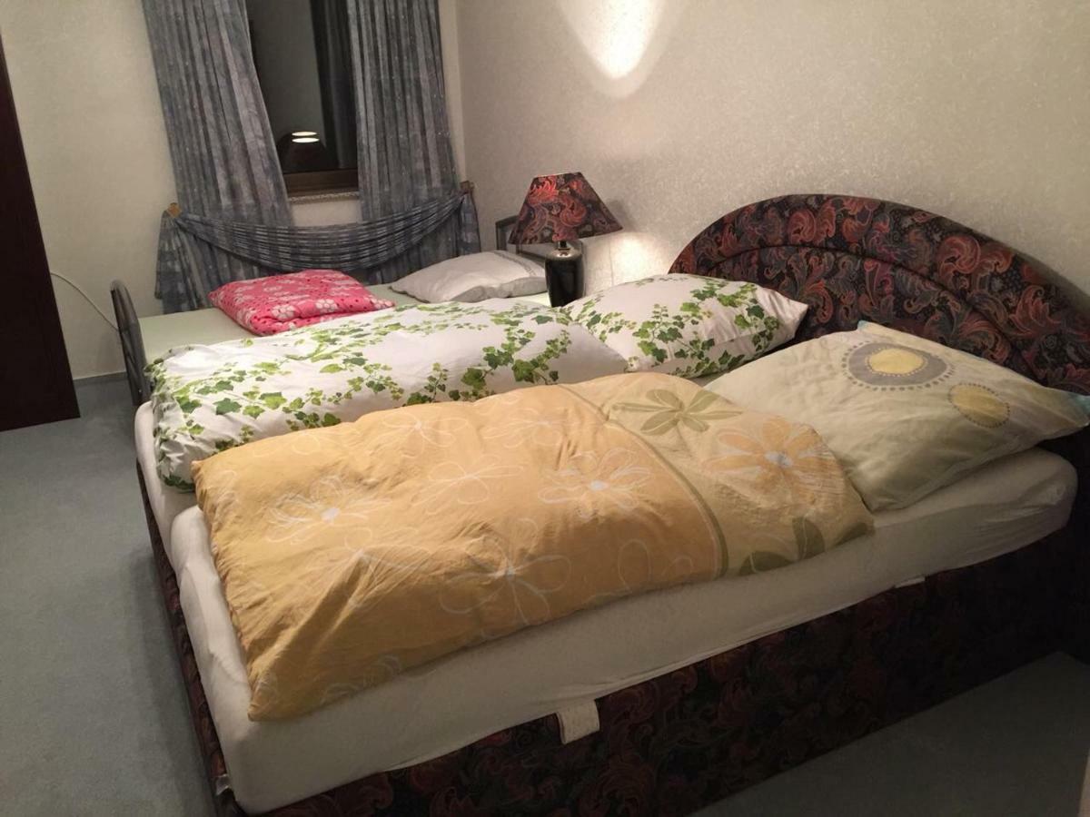 Messe Und Monteurzimmer Sehnde Dış mekan fotoğraf